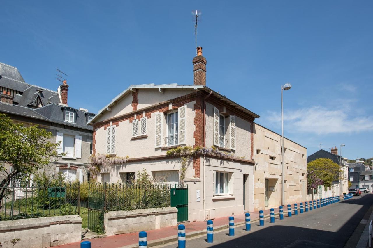 Maison Morny โดวีลล์ ภายนอก รูปภาพ